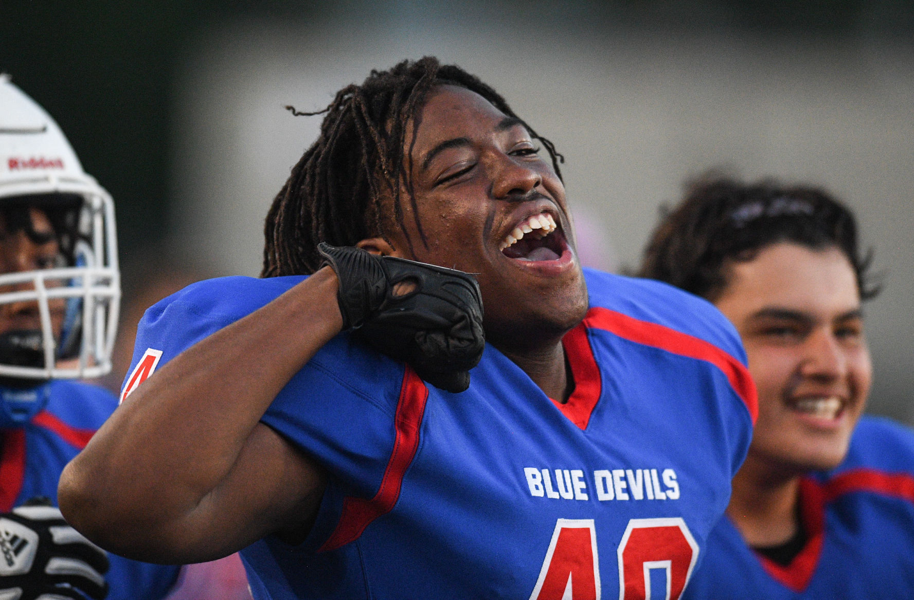 090921-qc-spt-central-football-005